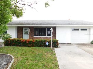 8549 Forsyth Dr, Seminole, FL 33772