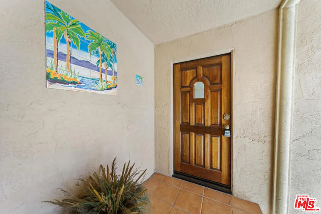 2 bed, 1150 sqft, $2,195 — Photo 2