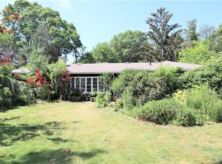 40 Aspinet Dr, Warwick, RI 02888