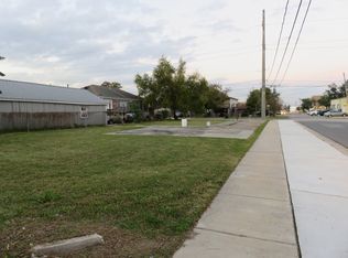 200 W Genie St, Chalmette, LA 70043