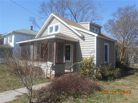 2nd image of 615 South St