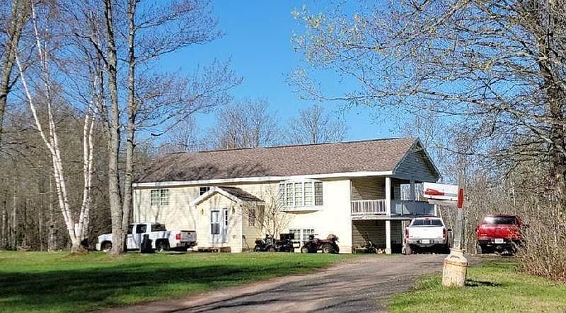2nd image of 9831 S Harapat Rd