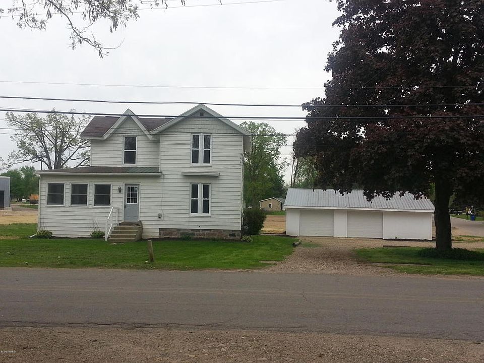 1st image of 425 W Burr Oak St
