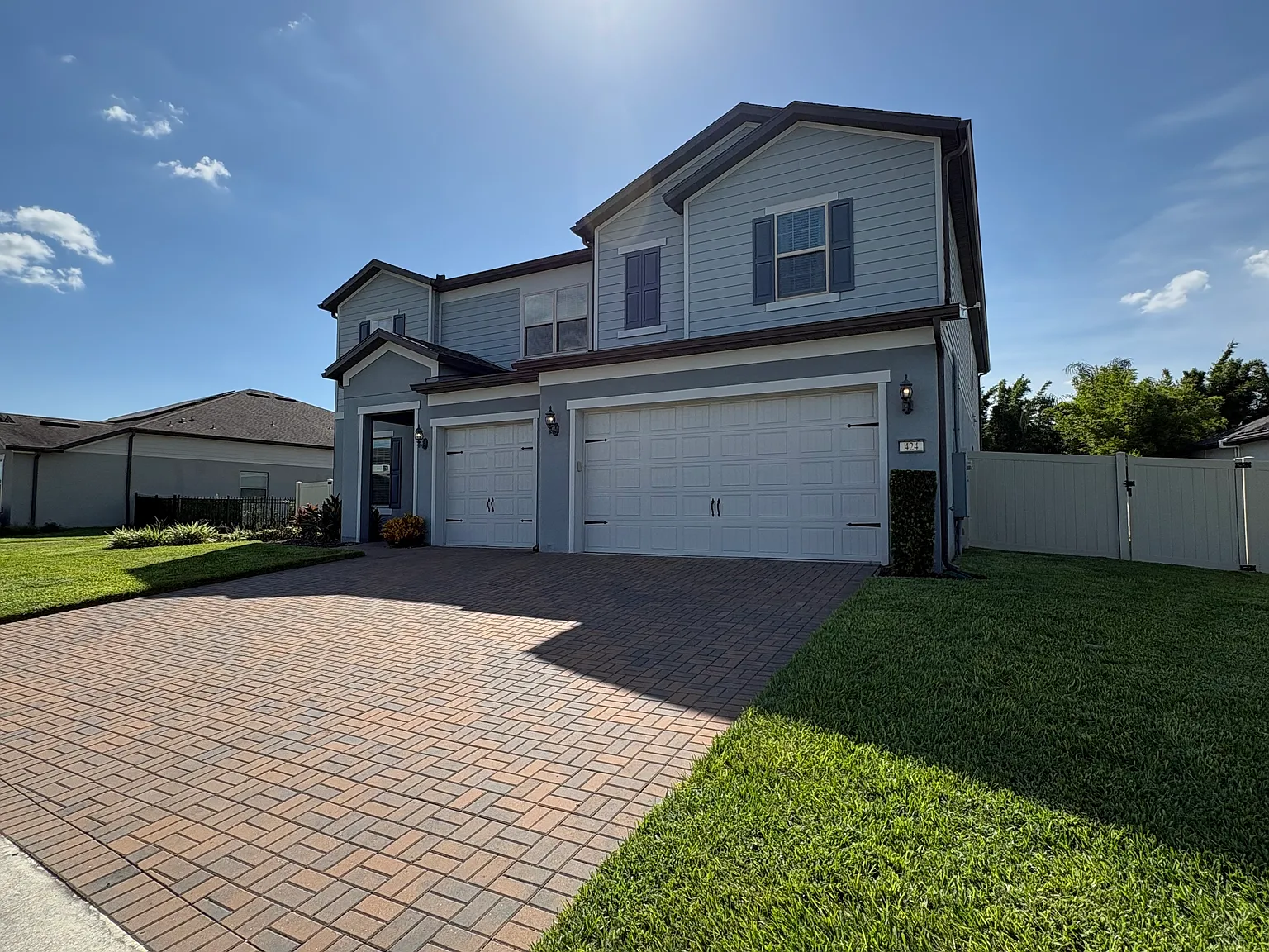 6 bed, 4.5 bath, 5059 sqft, $5,150 — Photo 3