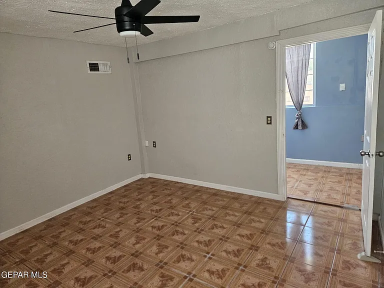14565 Hendrik Dr #B — Photo 10