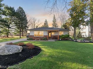 4357 Skusa Dr, Brighton, MI