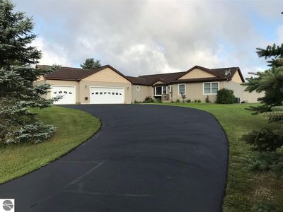 722 Rogers Rd, Traverse City, MI, 49685