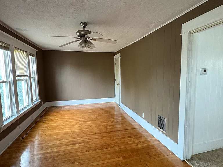 1602 Brookside Ave #2 — Photo 3