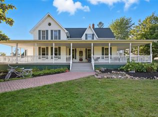 205 N Youngs Rd, Attica, MI 48412