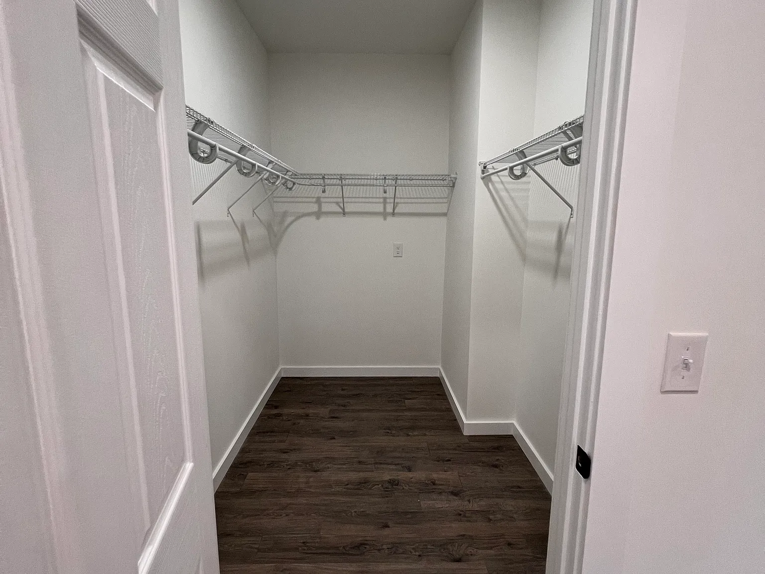 99 E Raphael Rd — Photo 3