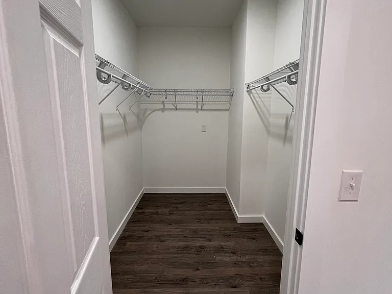 99 E Raphael Rd — Photo 3