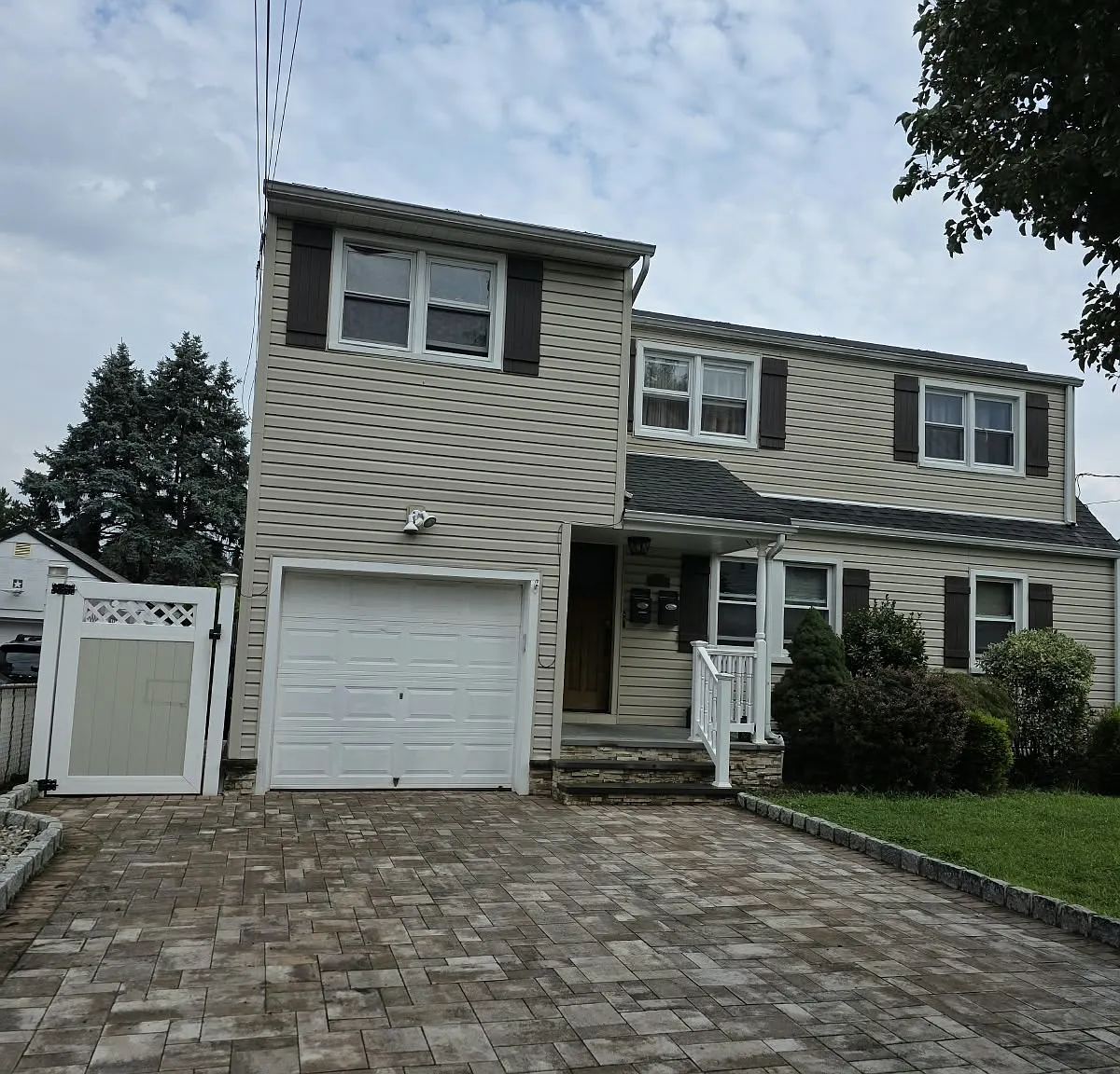 2 bed, $2,150 — Photo 1