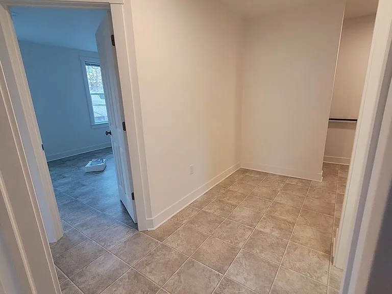 34 E Main St — Photo 20