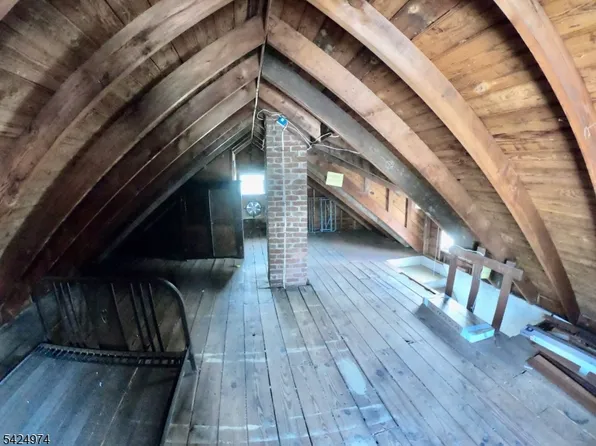 19 Ryerson Ave, Newton Town, NJ 07860