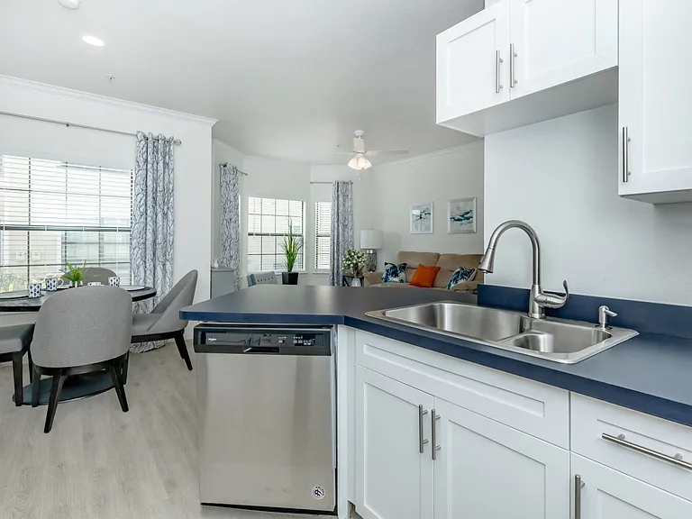 Gulf Breeze — Photo 2