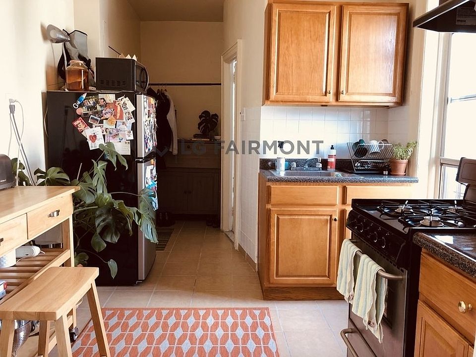 2nd image of 195 Driggs Ave APT 4A