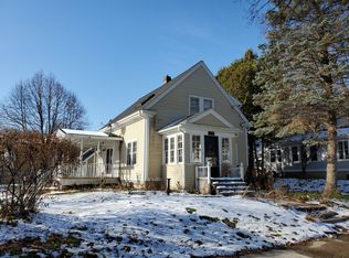 W57N503 Hilbert Ave, Cedarburg, WI 53012