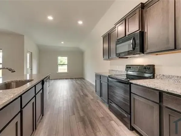 2012 Canterbury Dr, Seagoville, TX 75159