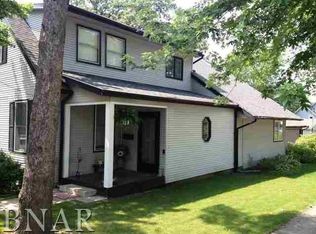 1101 W Macarthur Ave, Bloomington, IL
