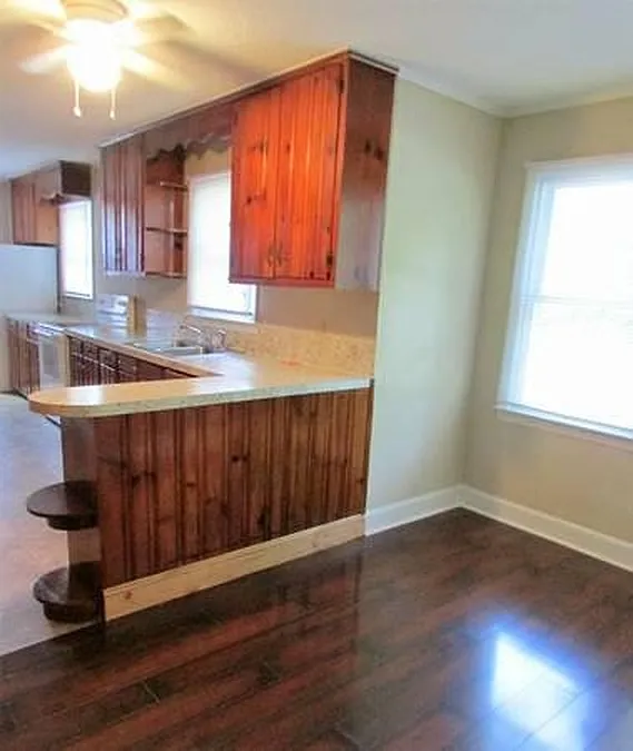 1539 Morningside - 1 — Photo 2
