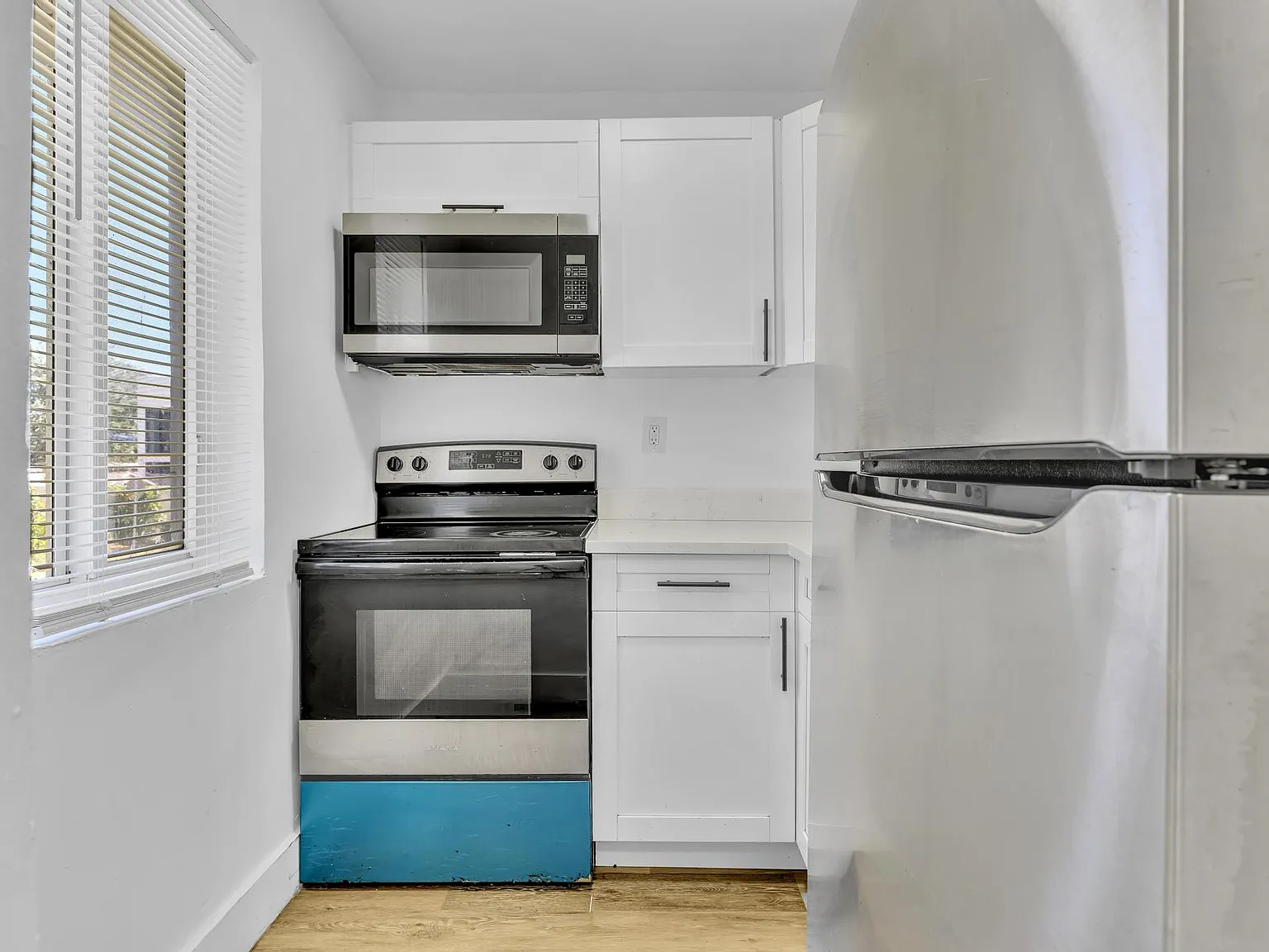 3 bed, $2,395 — Photo 3
