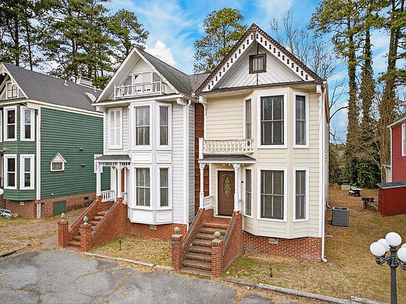 2nd image of 2502 Chapel Hill Rd #A