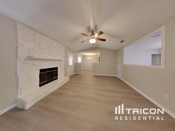 5th image of 570 Constitution Dr
