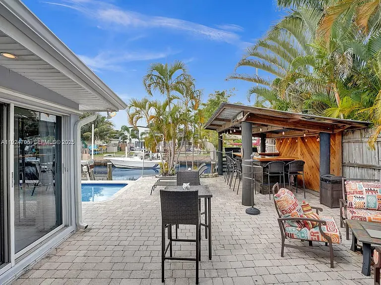 2525 Gulfstream Ln — Photo 20
