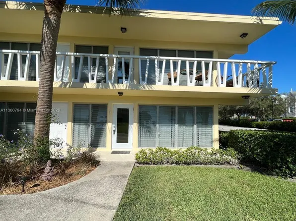 2755 NE 28th Ave, Pompano Beach, FL