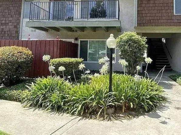 985 S Idaho St Unit 40, La Habra, CA 90631