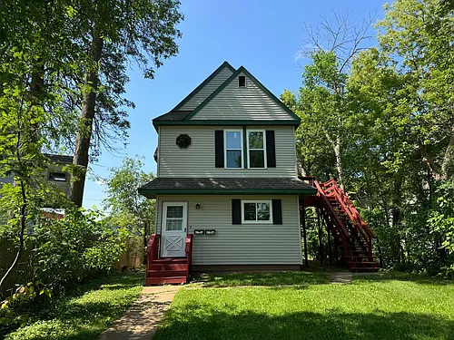2126 E 4th St Photo 1