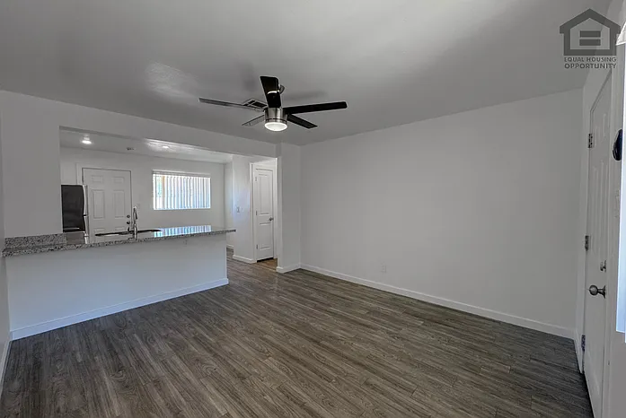 1336 E Willetta St #11 — Photo 10