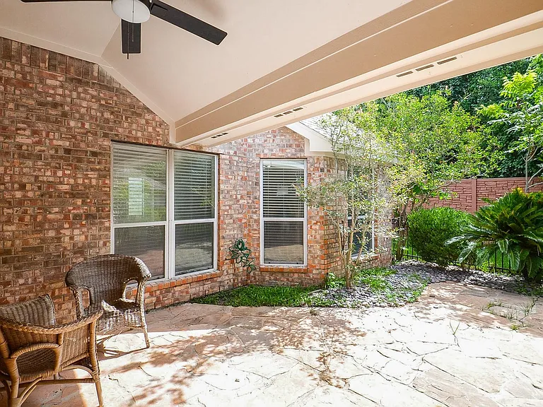 2607 Grand Plantation Ct — Photo 44