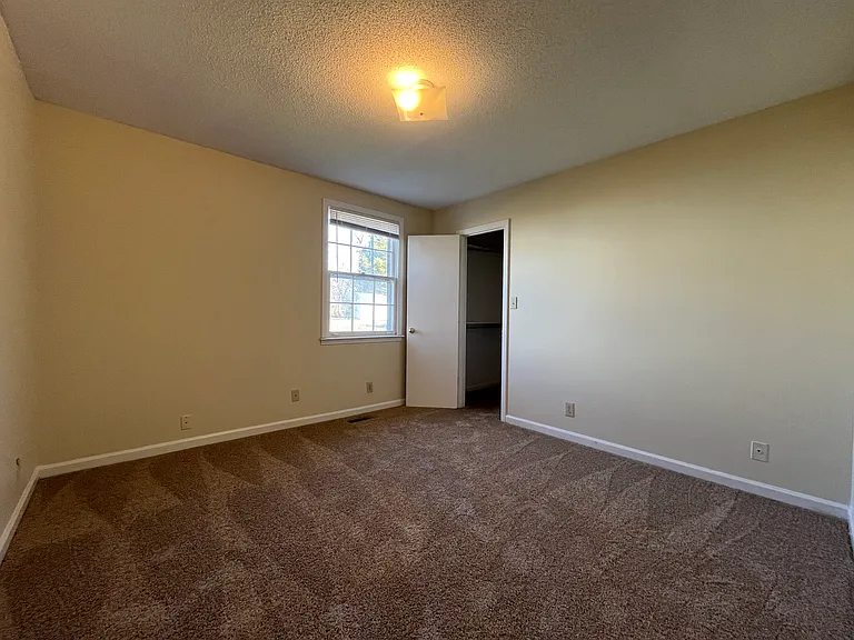 1483 Craig Dr #B — Photo 12