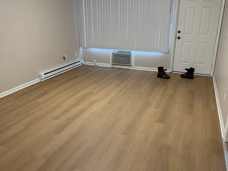 201 Begonia St NE #7 — Photo 11