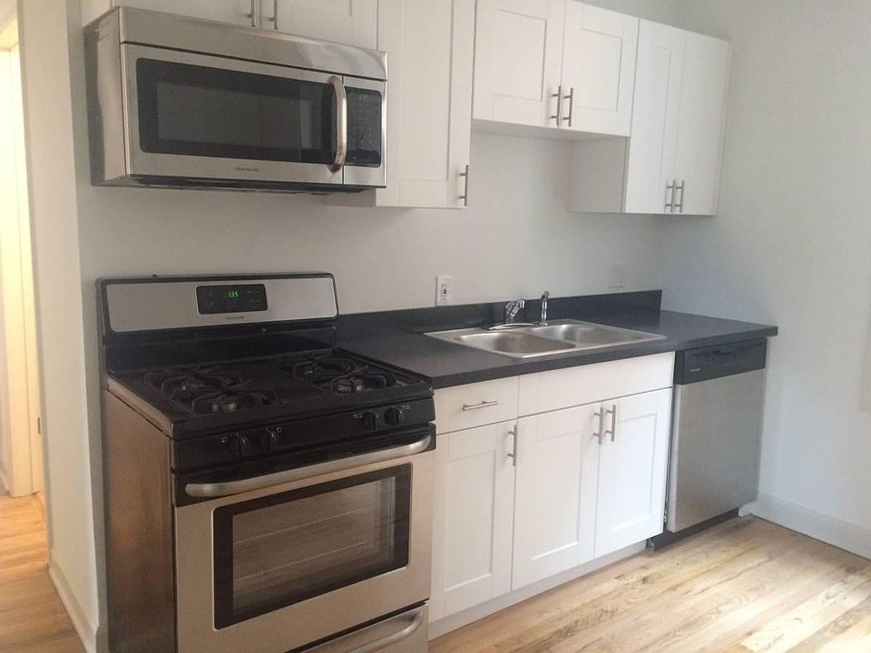 1st image of 1451 N Maplewood Ave