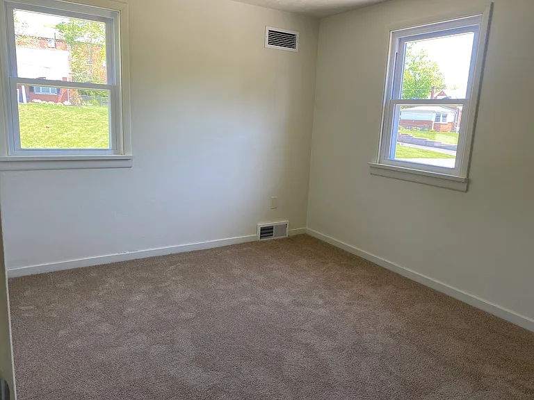 619 Robbins Station Rd — Photo 6