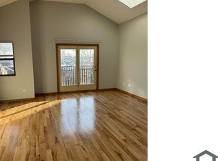 3158 W Fillmore St #2, Chicago, IL 60612