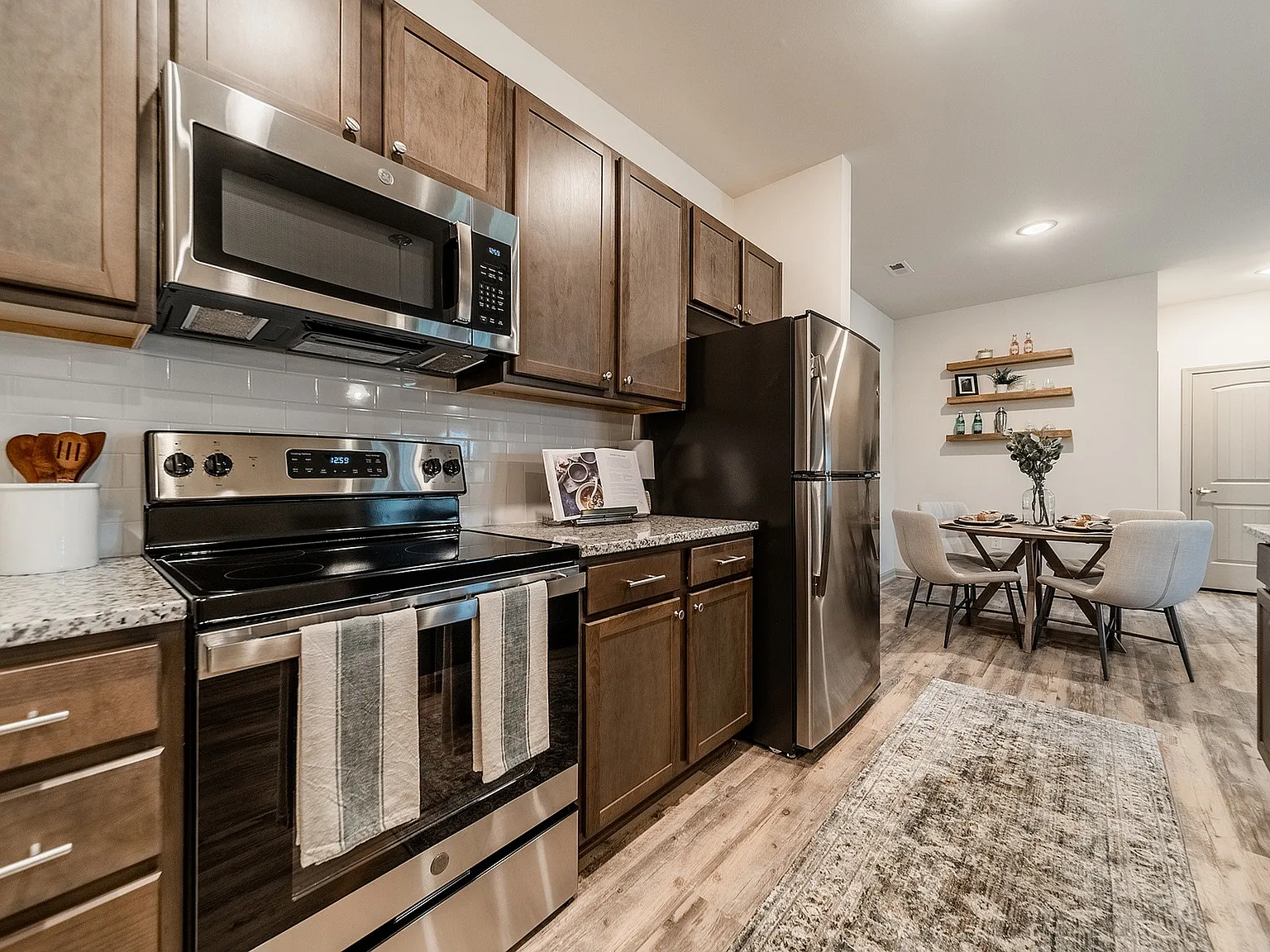 Highland Ridge Apartments — Photo 3