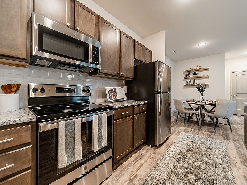 HighlandRidge_2021_Kitchen_02