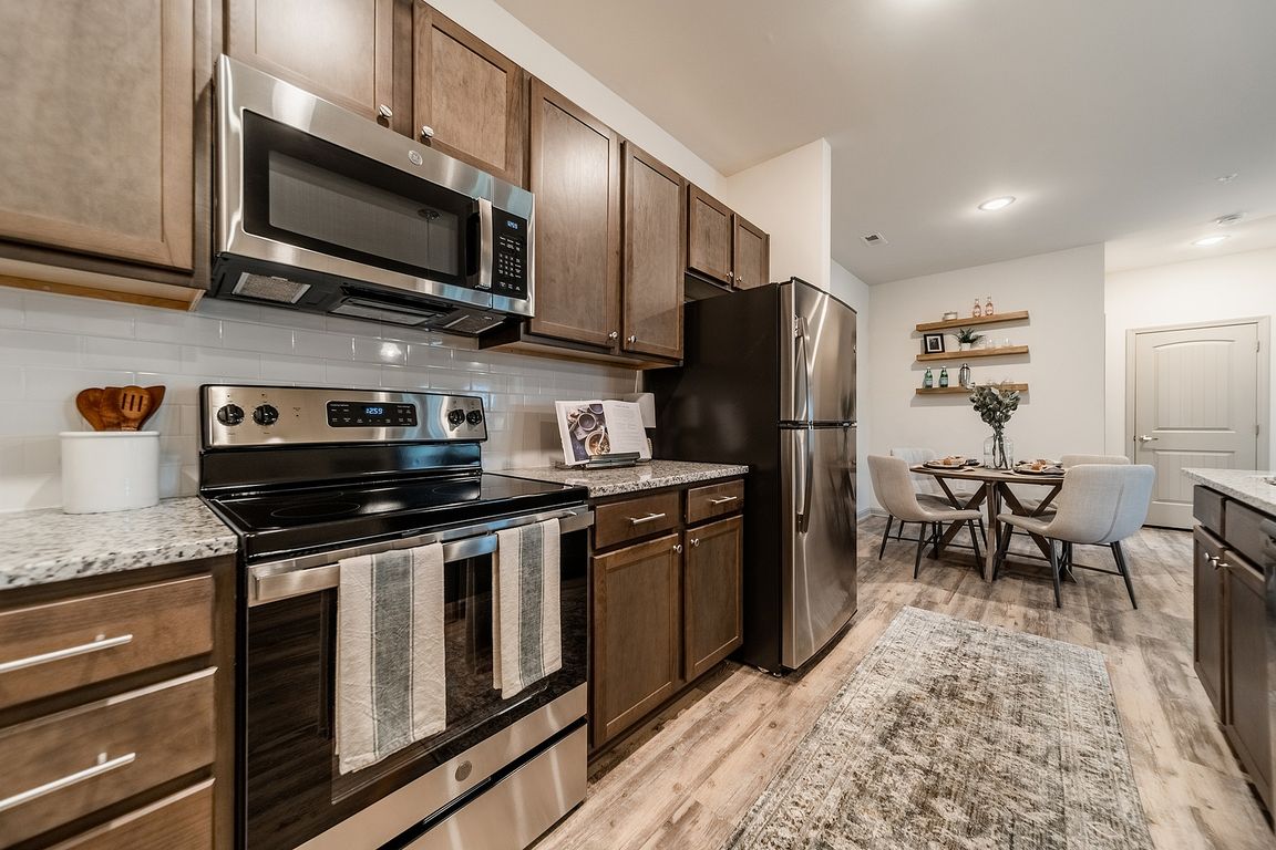 HighlandRidge_2021_Kitchen_02