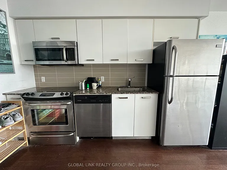 832 Bay St #3009 — Photo 11