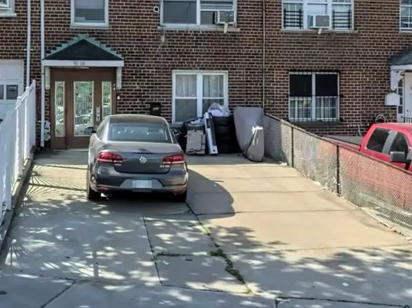 9604 Astoria Boulevard, East Elmhurst, NY 11369