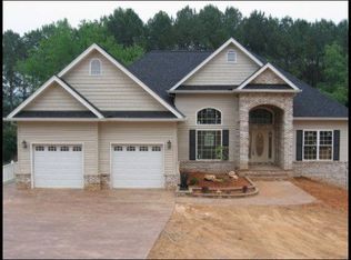 150 Tahlequah Ln, Loudon, TN 37774