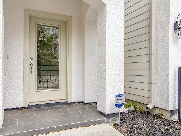 1508 Johnson St — Photo 3