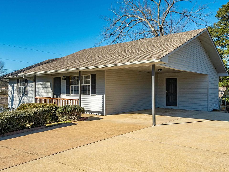 1st image of 114 Fleetwood Dr