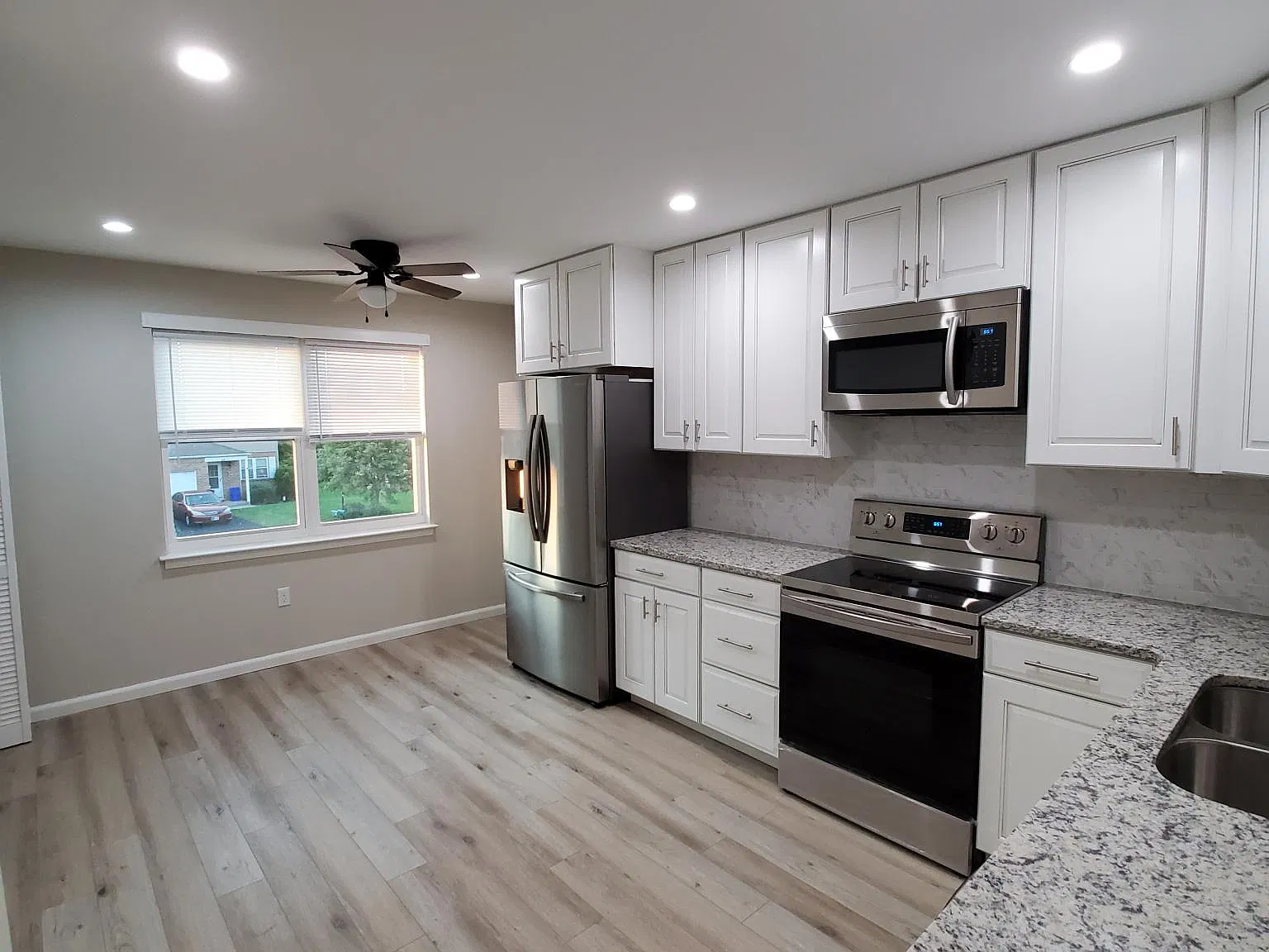 2 bed, 1100 sqft, $2,000 — Photo 3