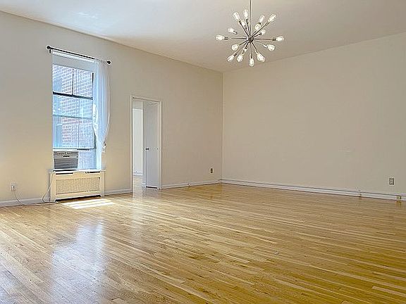 4th image of 24 W 76th St APT 4R