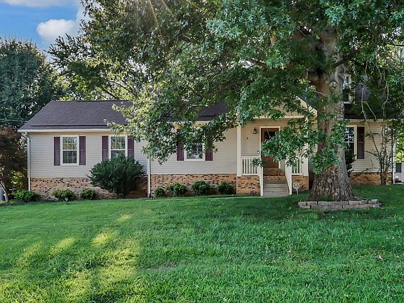 4th image of 1025 Hillshire Dr