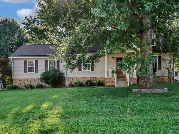 1025 Hillshire Dr, Clarksville, TN 37043
